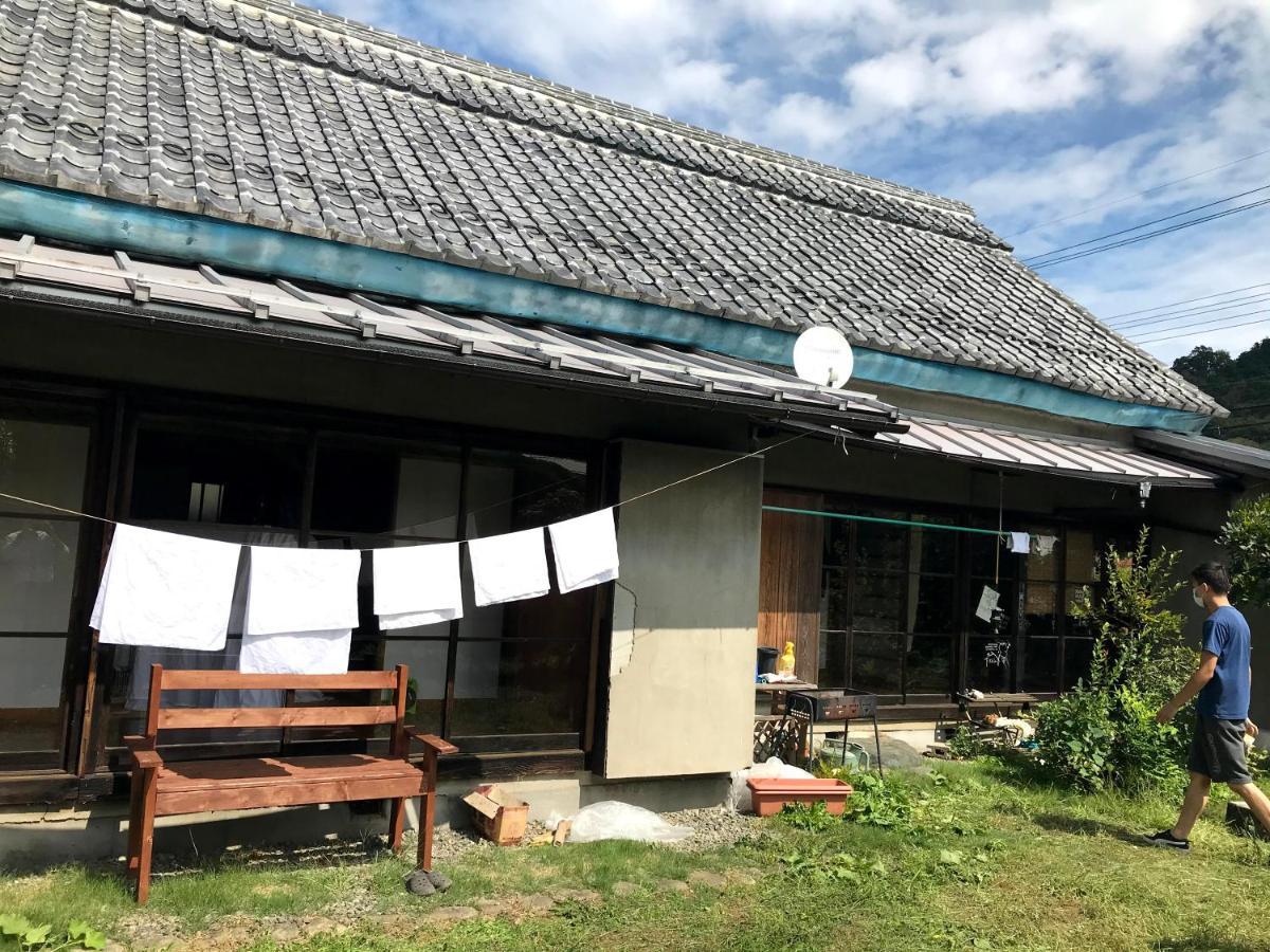 Guest House Yukari Tsuru المظهر الخارجي الصورة