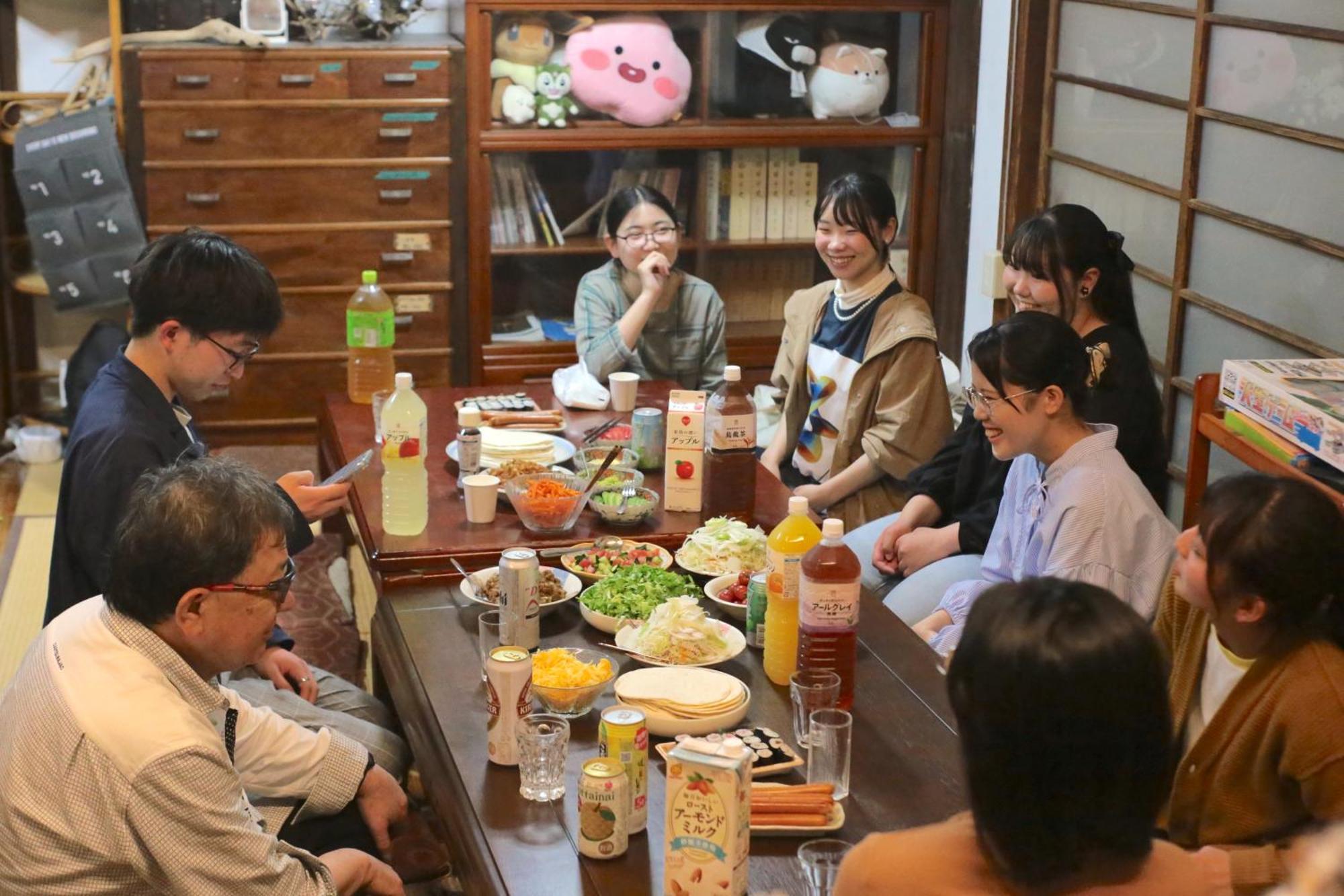 Guest House Yukari Tsuru المظهر الخارجي الصورة