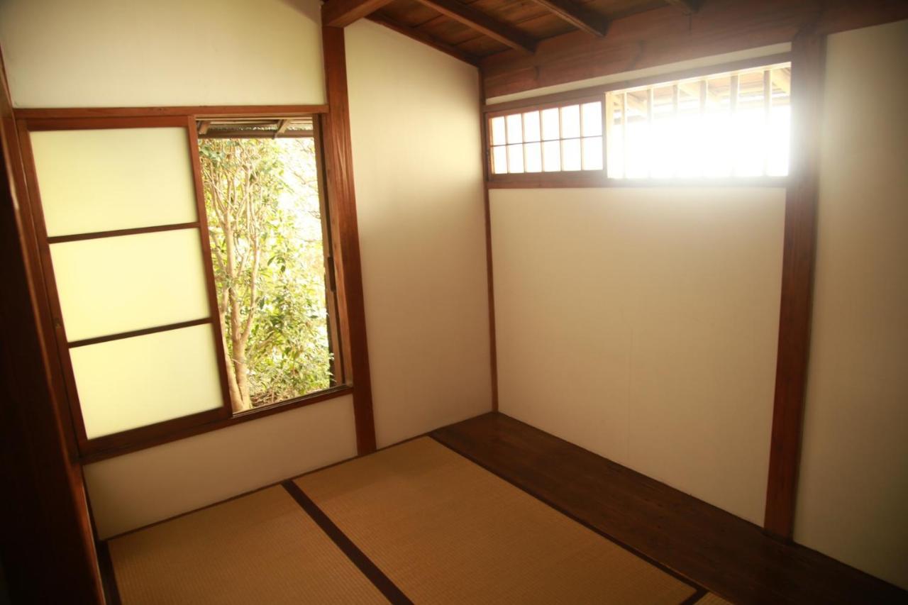 Guest House Yukari Tsuru المظهر الخارجي الصورة